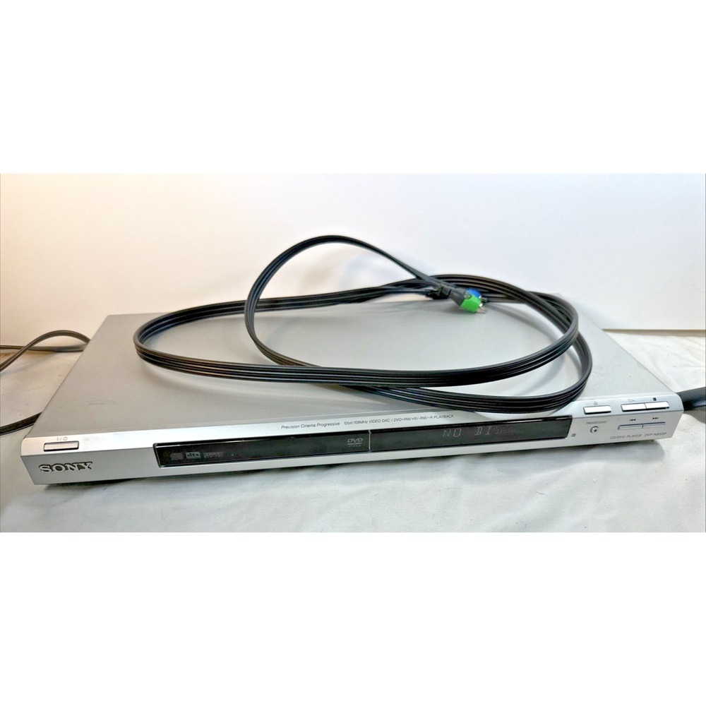 Sony DVP-NS55P Progressive Scan Digital DVD / CD Player with AV Cable READ Cond